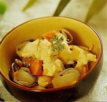 草菇鸡丁的做法