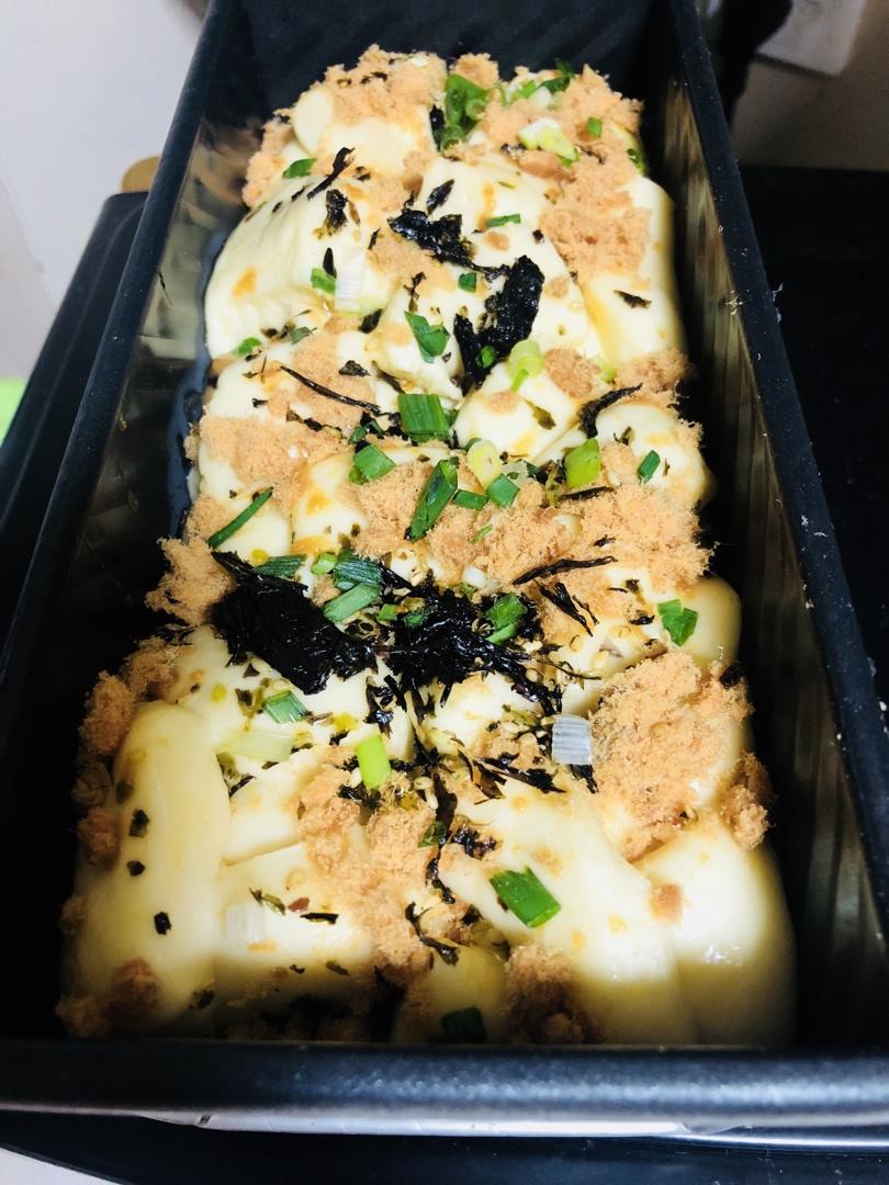 葱香肉松吐司