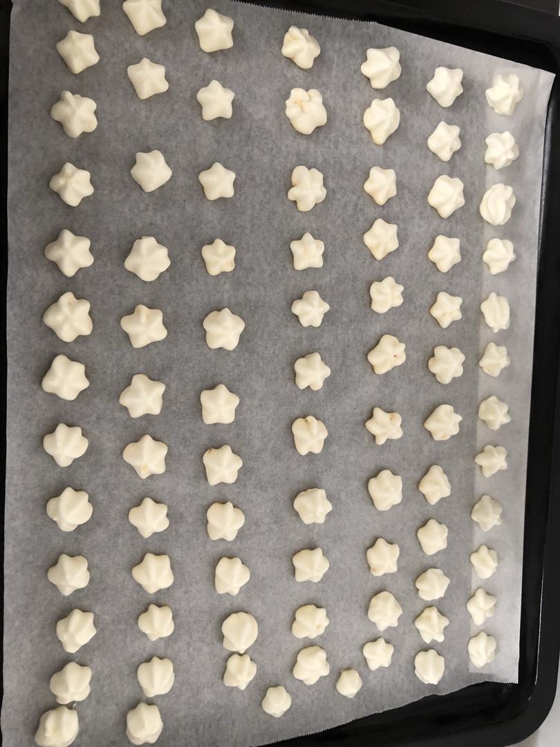 入口即化的酸奶溶豆     卡士couss537烤箱特约食谱