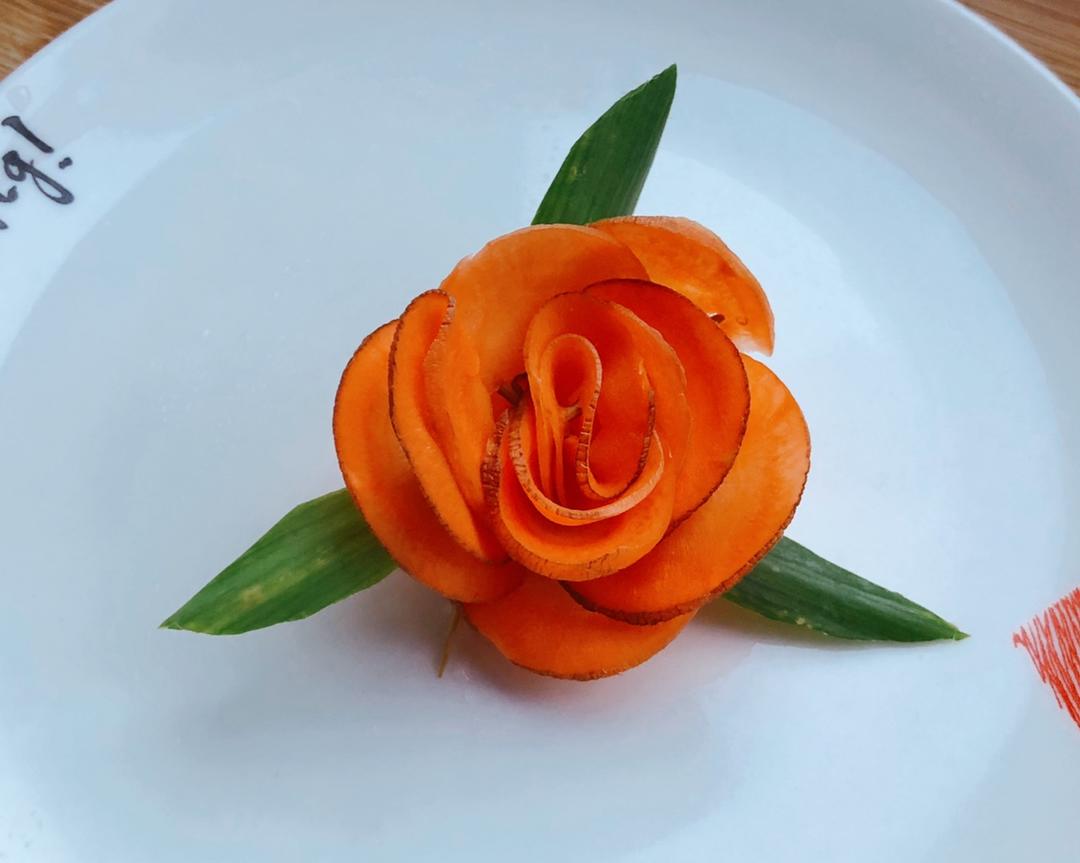 红萝卜片摆盘（玫瑰花）的做法