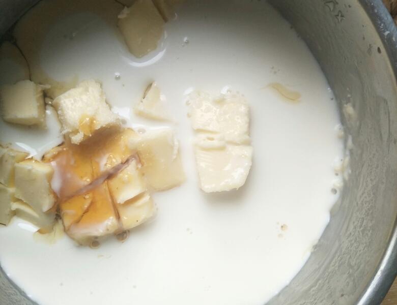 纯奶手撕吐司的做法 步骤1