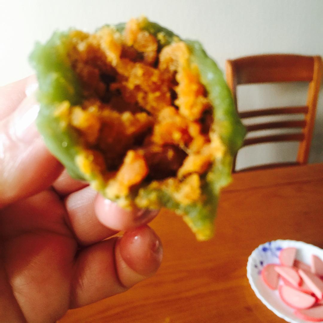 新晋网红【杏花楼 咸蛋黄肉松青团】