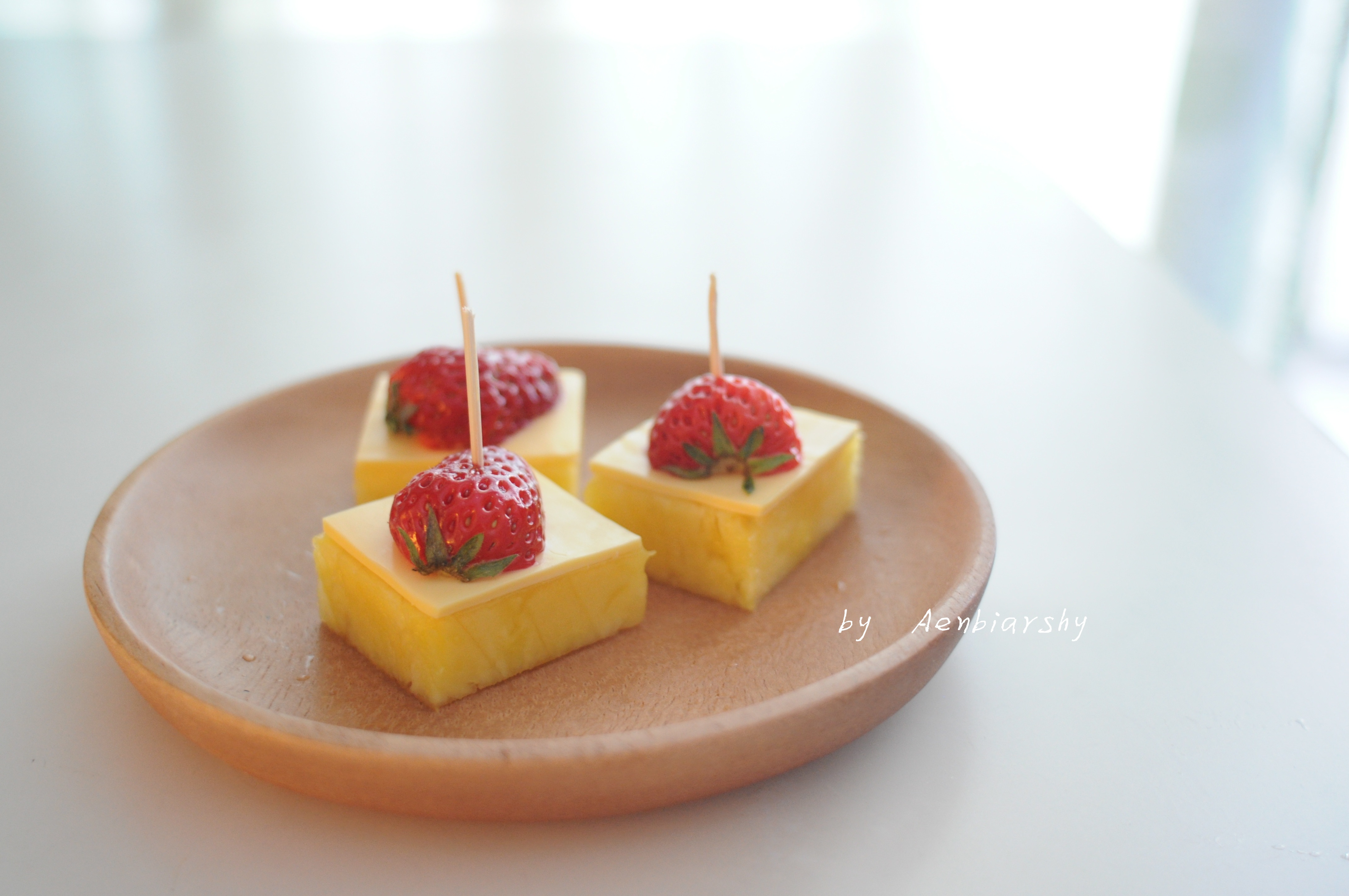 菠萝芝士小甜点