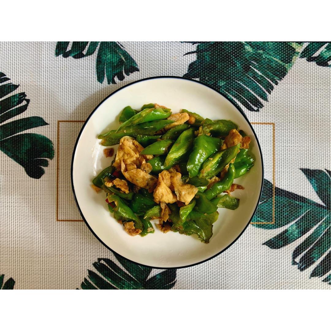 家常菜-青椒炒鸡蛋