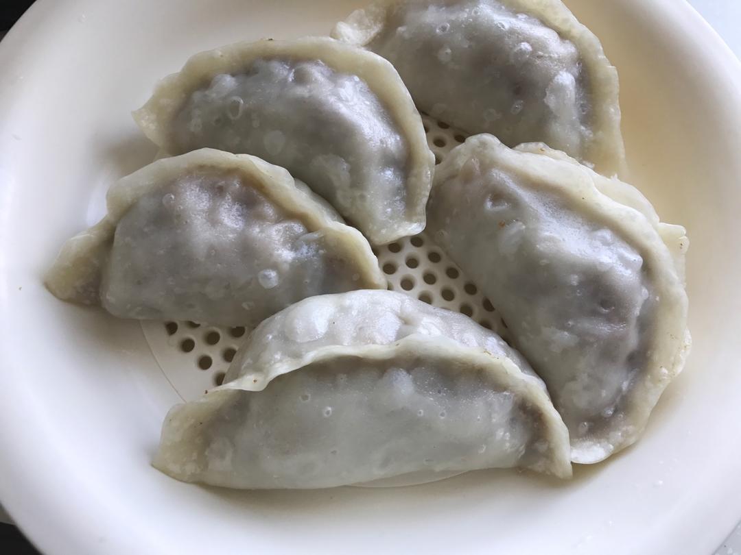 半烫面饺子皮（锅贴、蒸饺、烧卖、剩了还可以烙饼）
