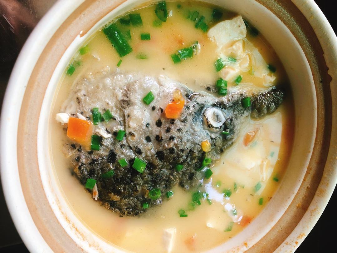 三文鱼头豆腐汤