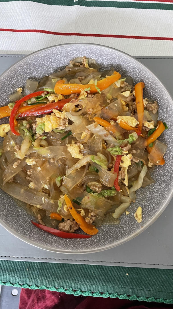 包心菜炒红薯粉丝