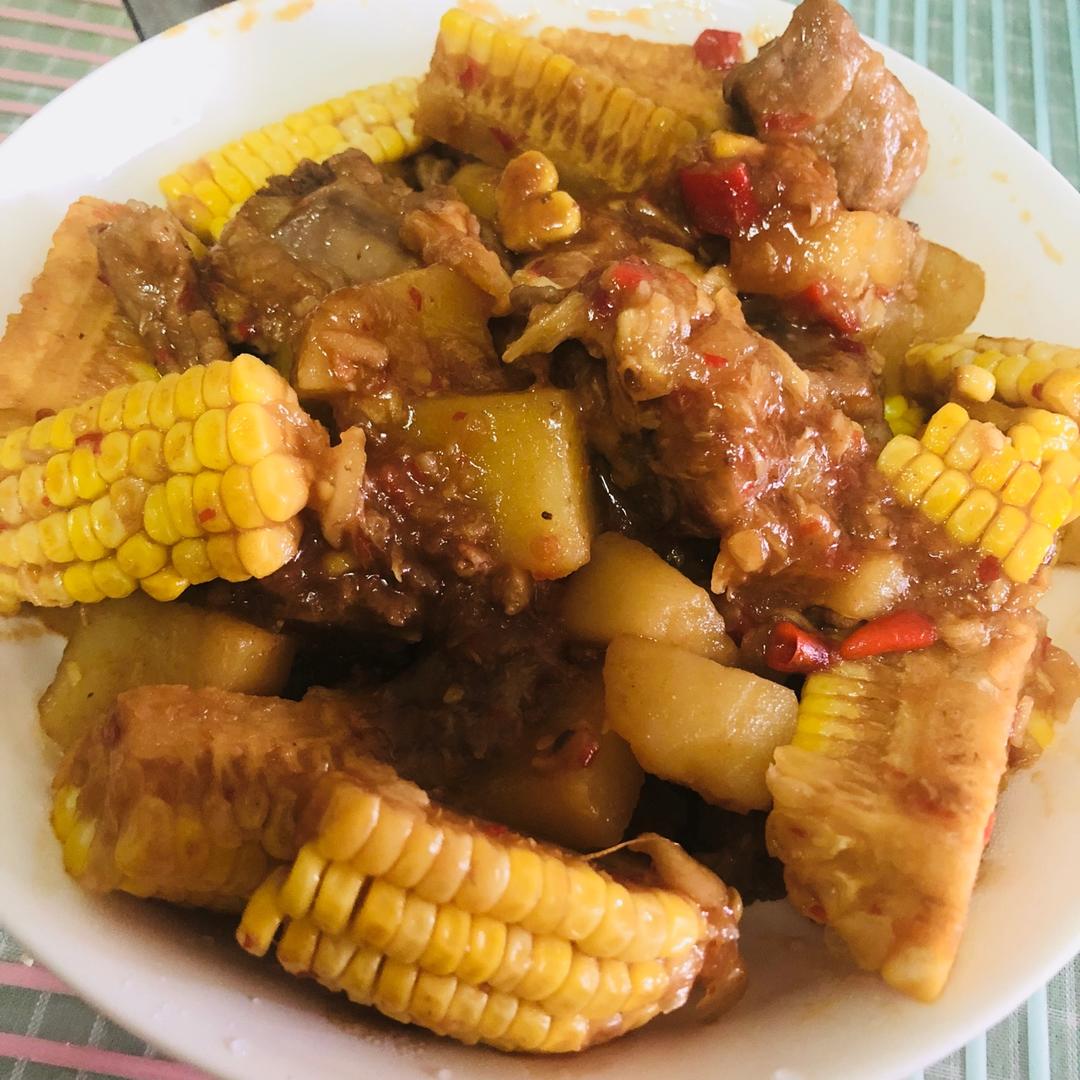 玉米土豆胡萝卜烧排骨