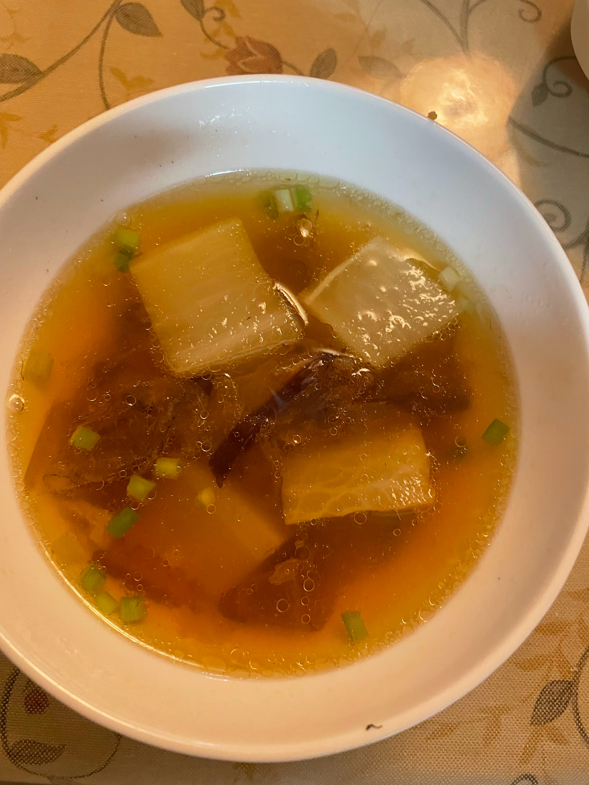生酮-木鱼花萝卜汤