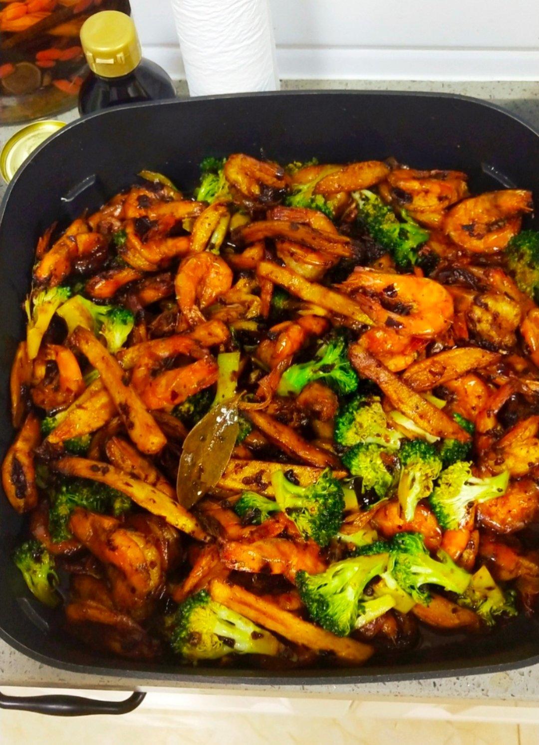 自制苏到胃的王婆大虾火锅