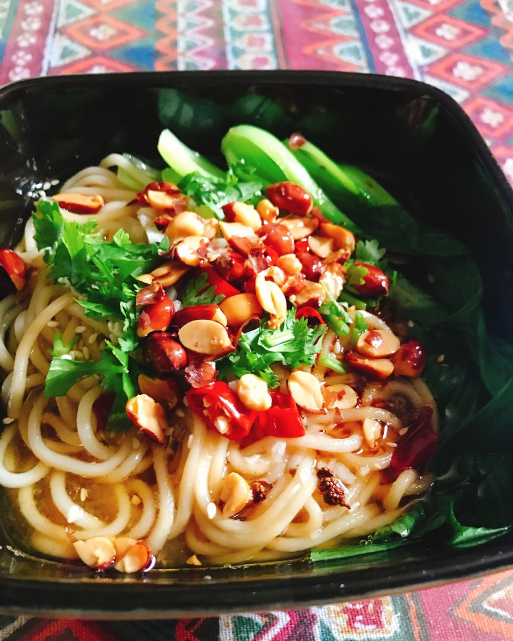 香辣酸汤面