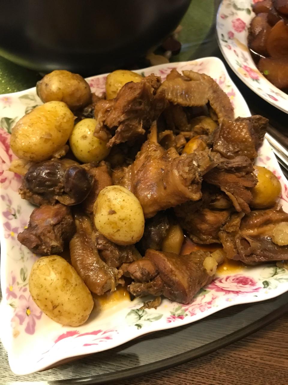 土豆炖鸡块