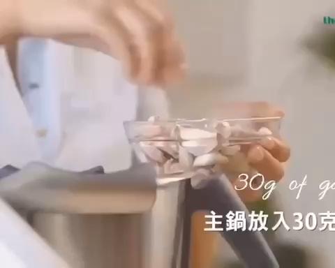 小美剥蒜皮的做法