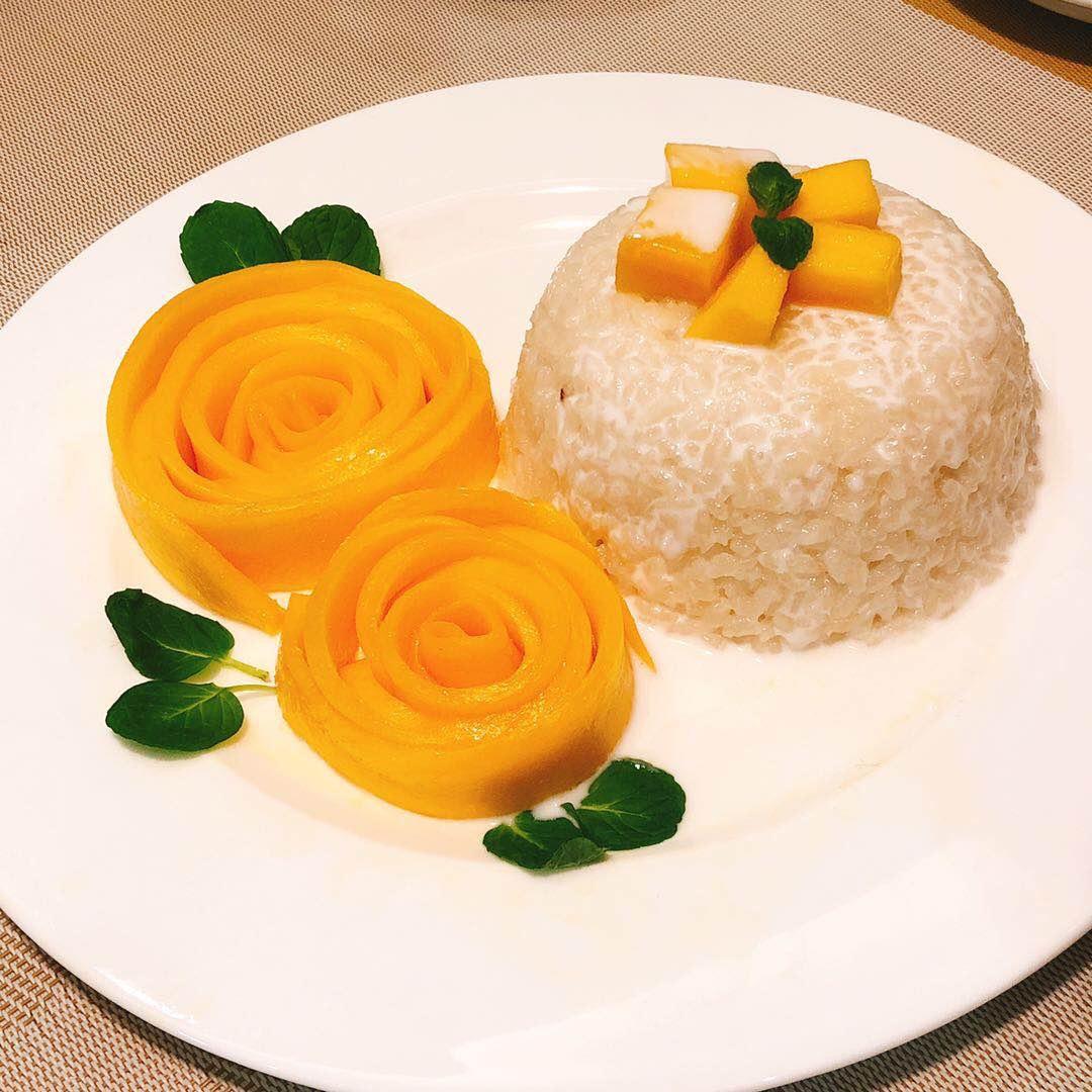 椰浆芒果糯米饭（附芒果玫瑰花做法）