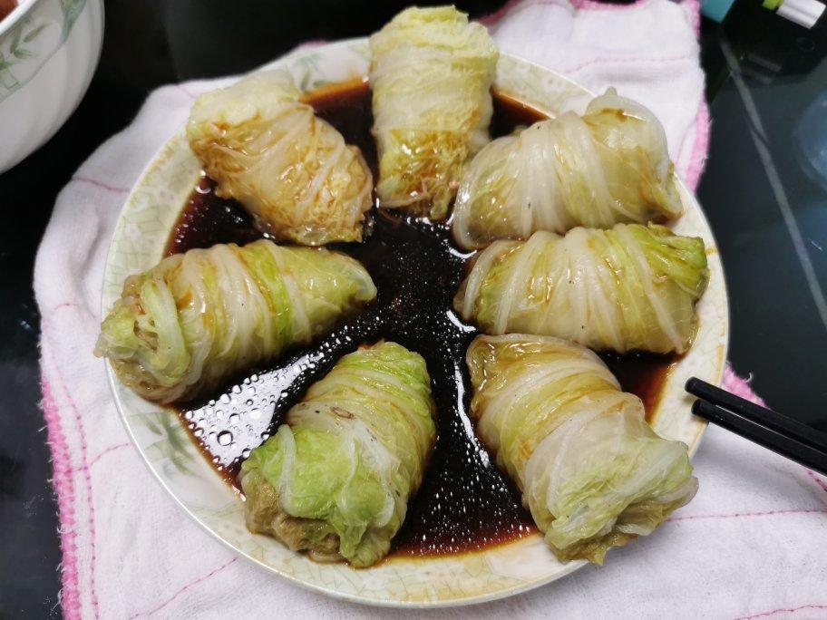 过年餐桌上必备的一道菜，翡翠白玉卷