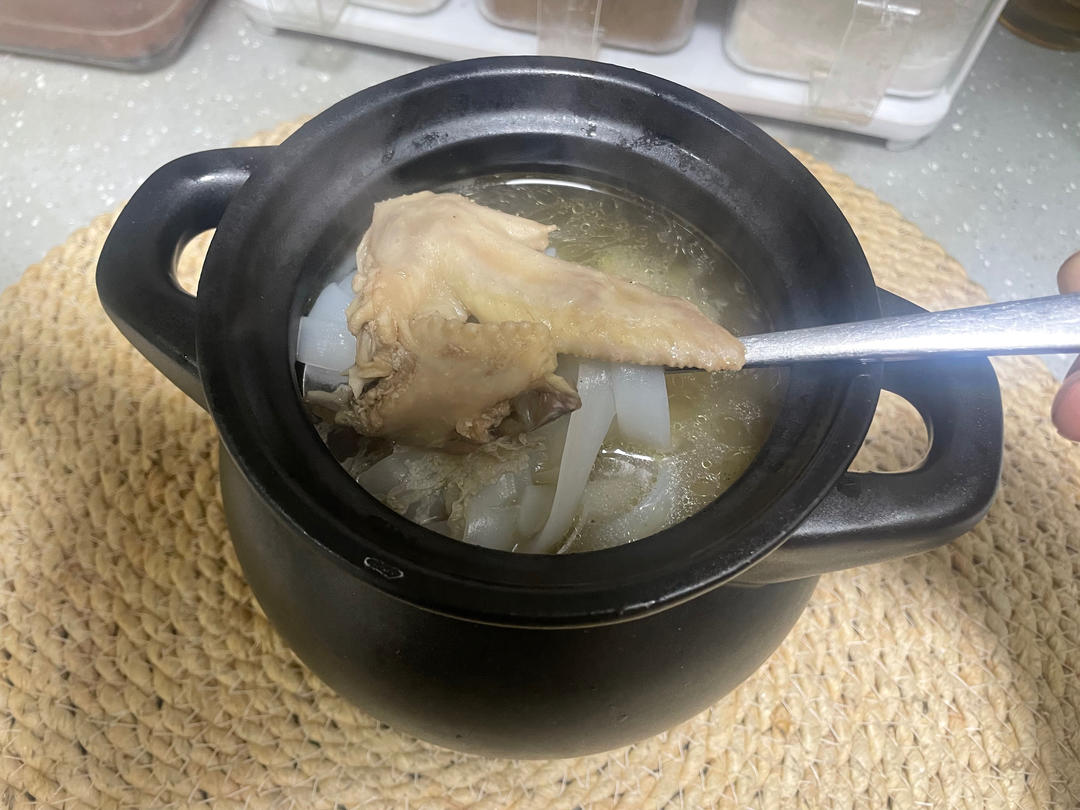 竹荪土鸡汤