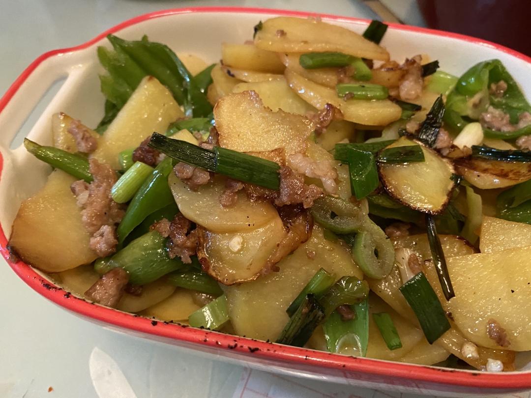 超级下饭的蚝油青椒土豆片