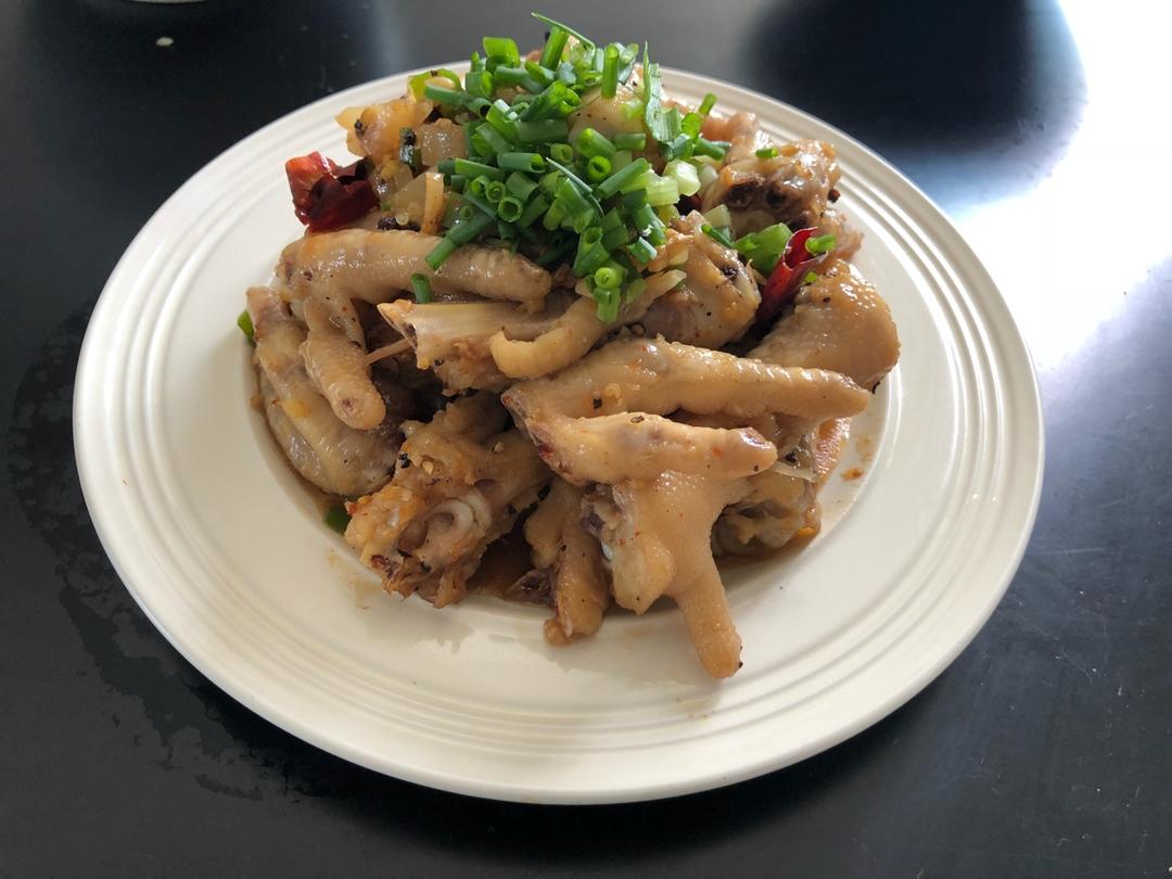 凉拌椒香鸡爪