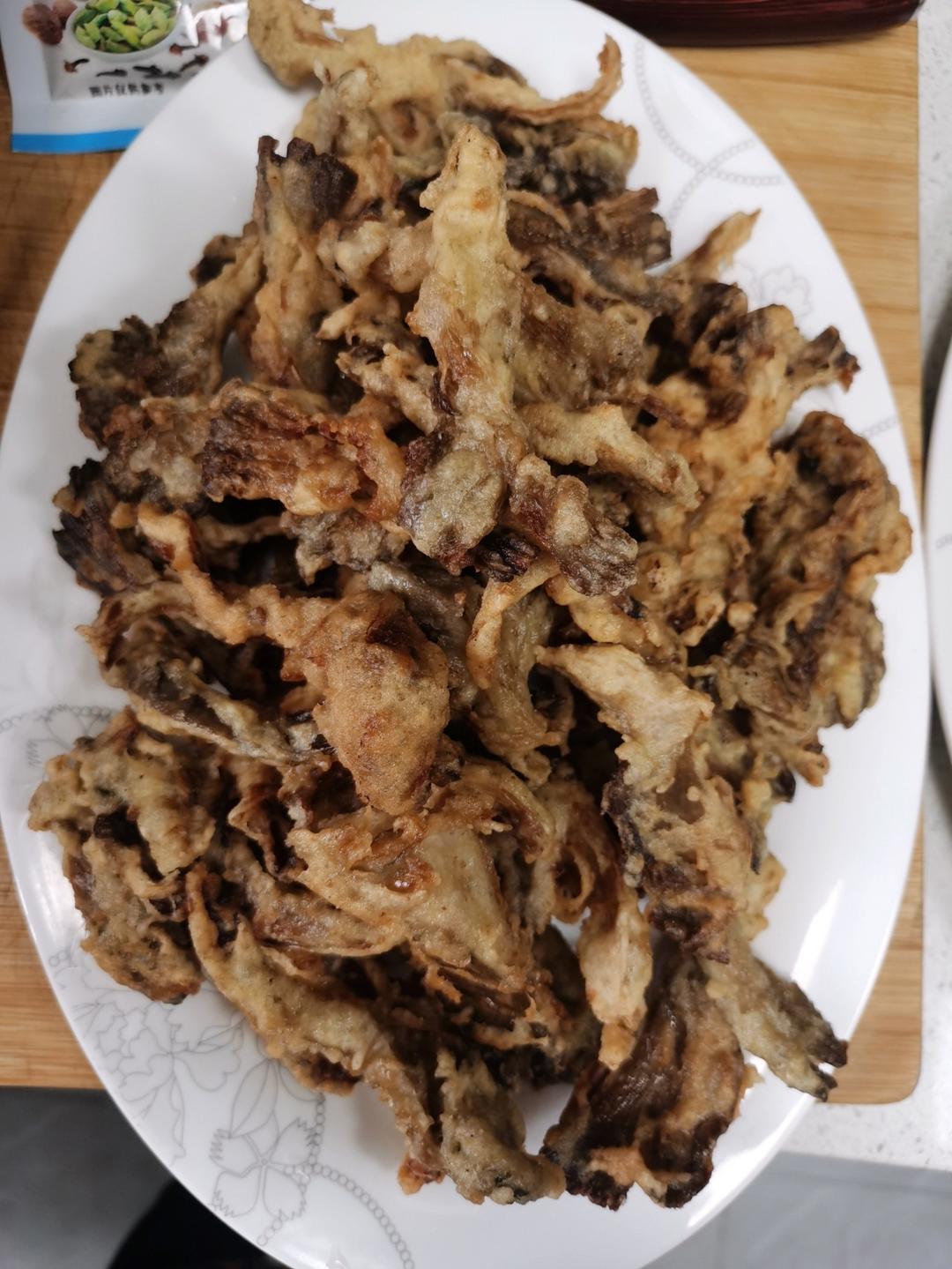 干炸蘑菇的做法，大人小孩都喜欢