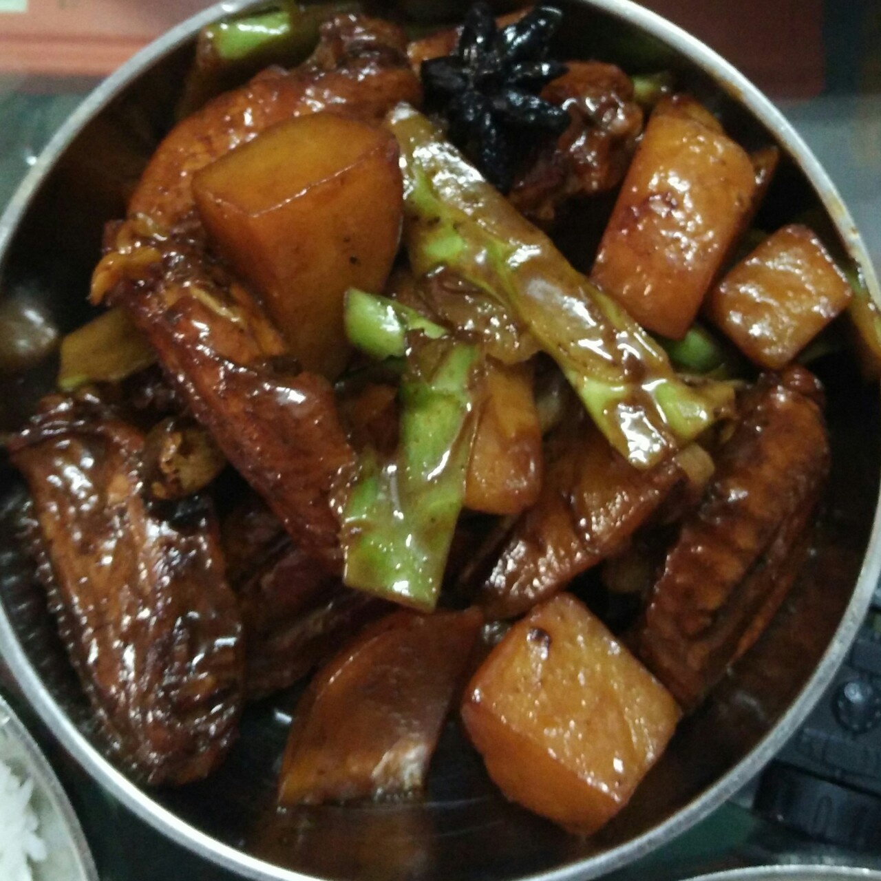 土豆炖鸡翅（快手零失败）