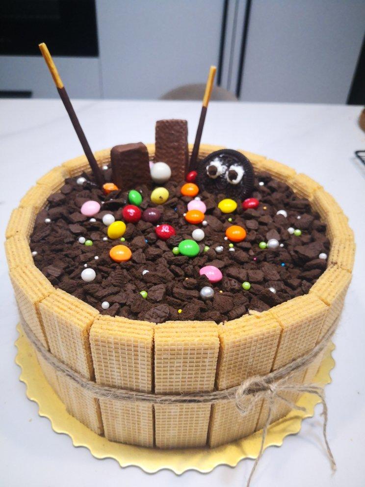 生日蛋糕教程【威化饼干围边】