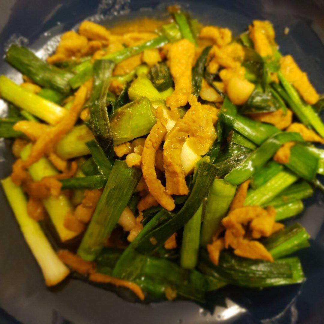 蒜苗炒肉