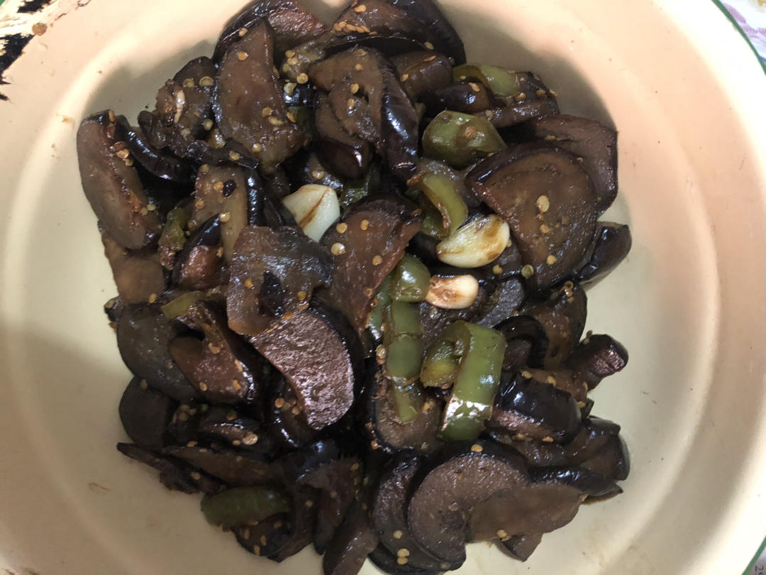 不过油的香煎茄子