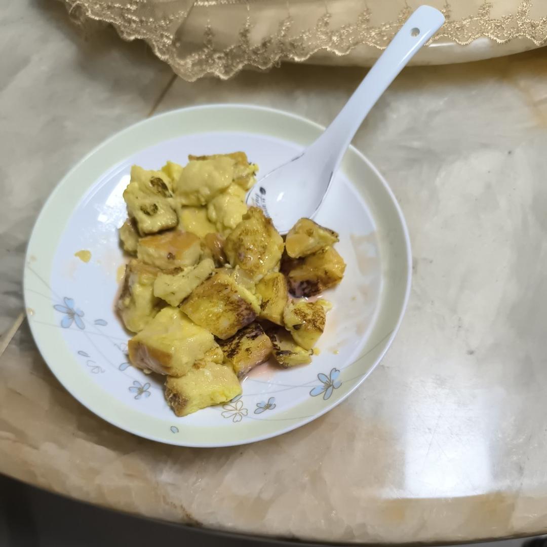 奶油粒粒西多士