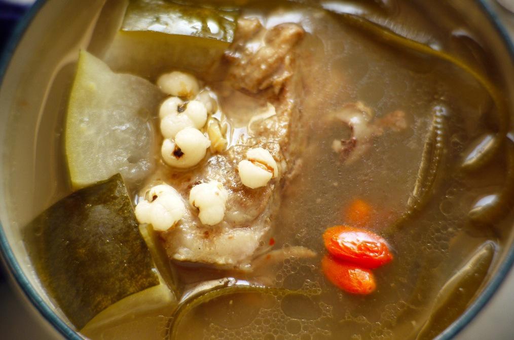 老广东的冬瓜海带排骨汤的做法
