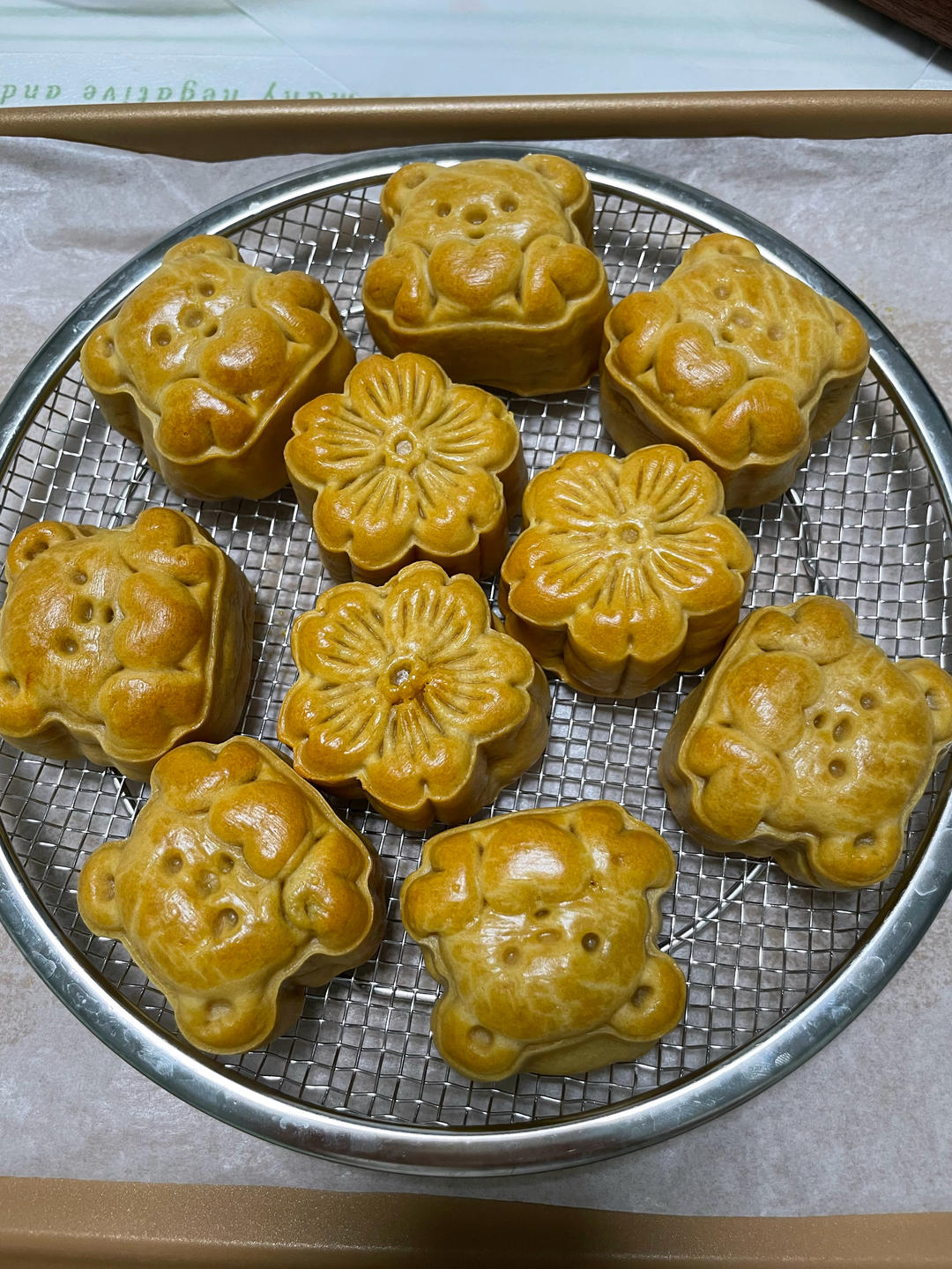 广式莲蓉蛋黄月饼/久吃不厌的经典组合