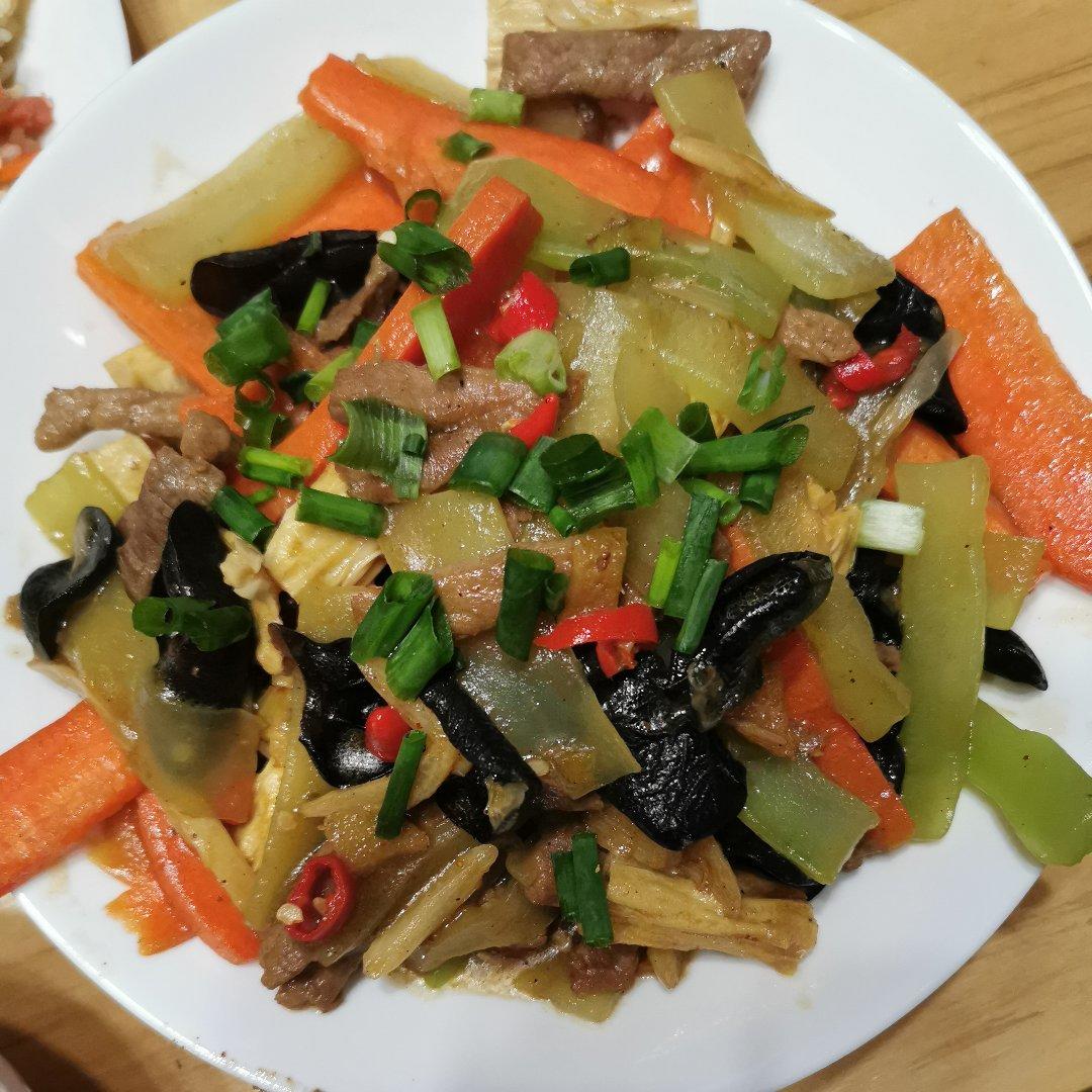 腐竹香菇炒肉