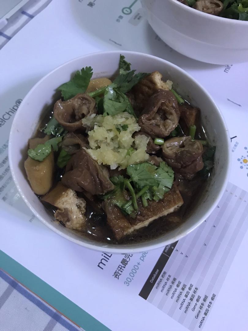 老饭骨•卤煮火烧