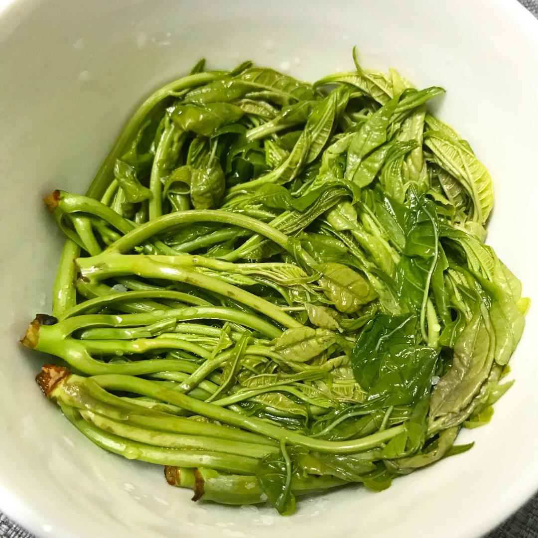 腌椿芽（香椿）