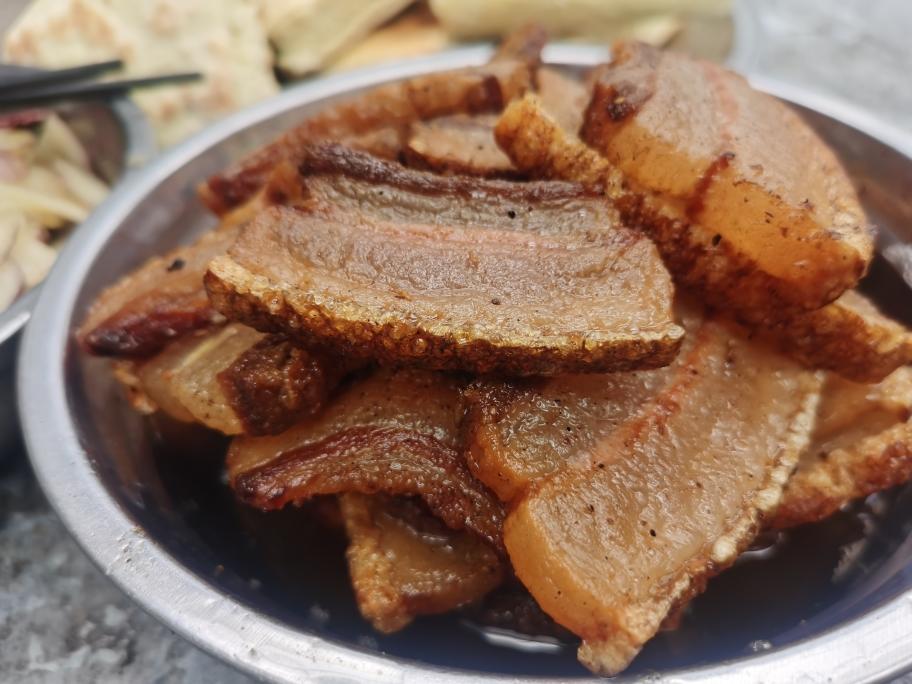 香脆藏香黑猪肉