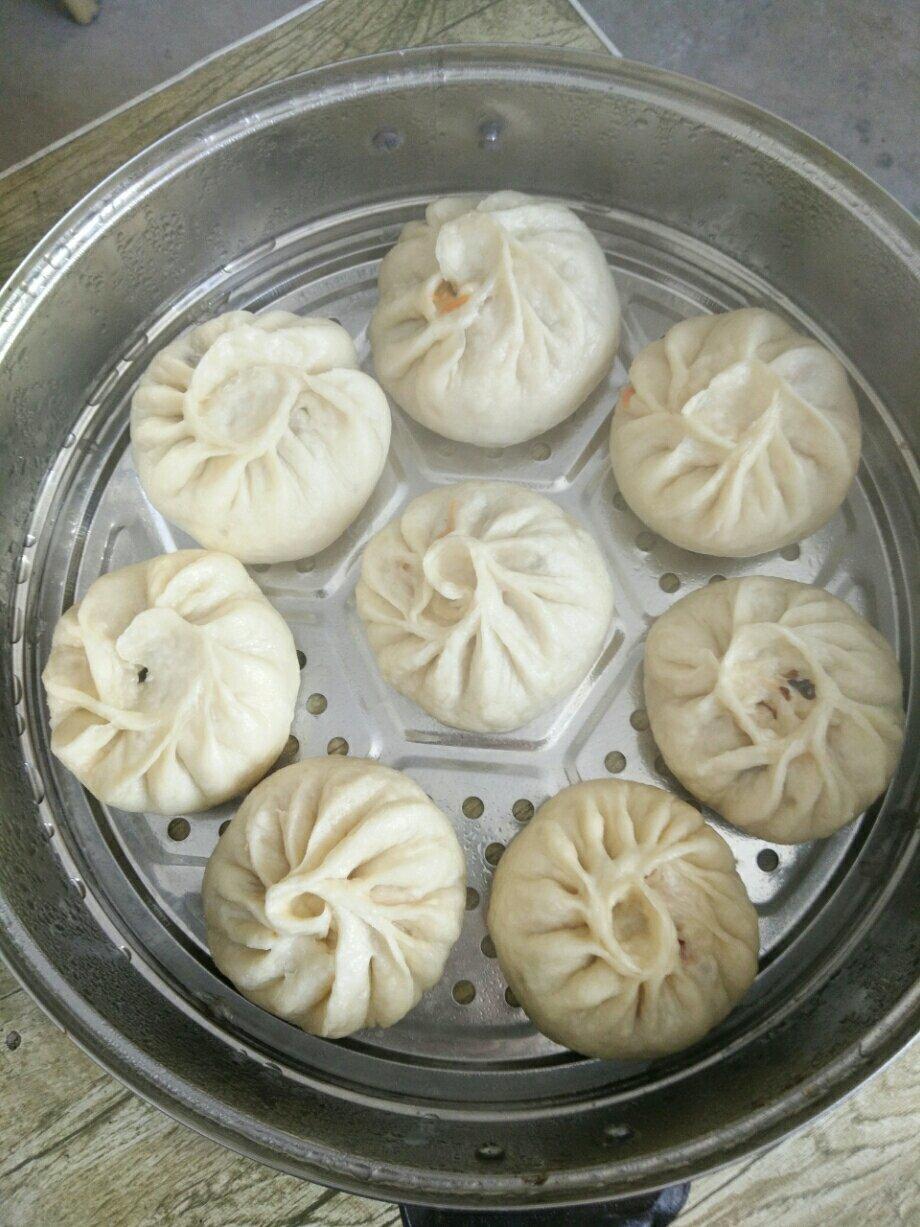 胡萝卜木耳鸡蛋素包子