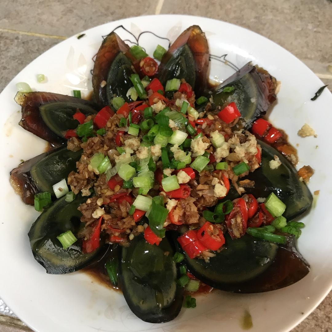 凉拌皮蛋