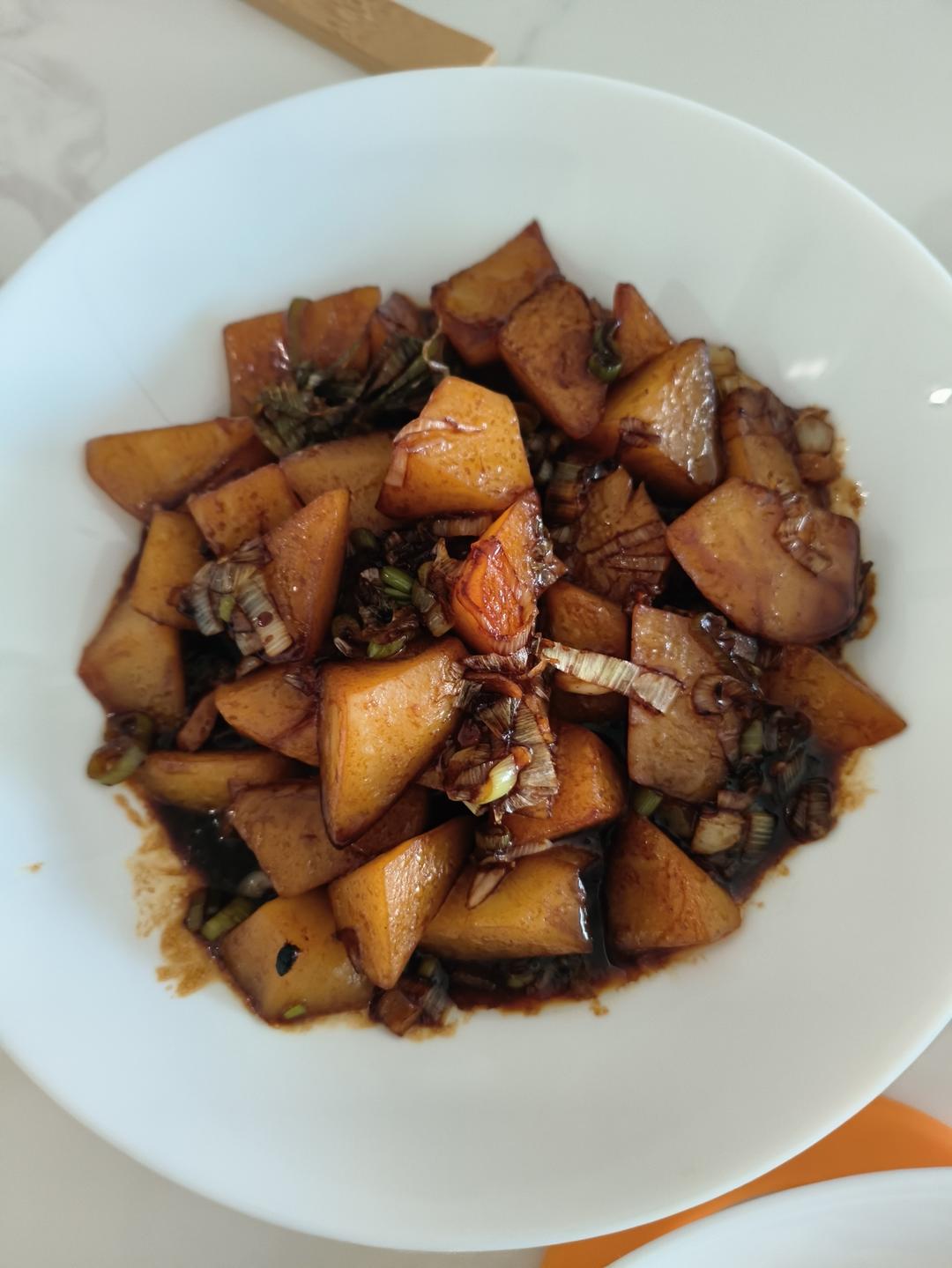 🔥巨下饭，软糯入味！比肉还好吃的红烧土豆