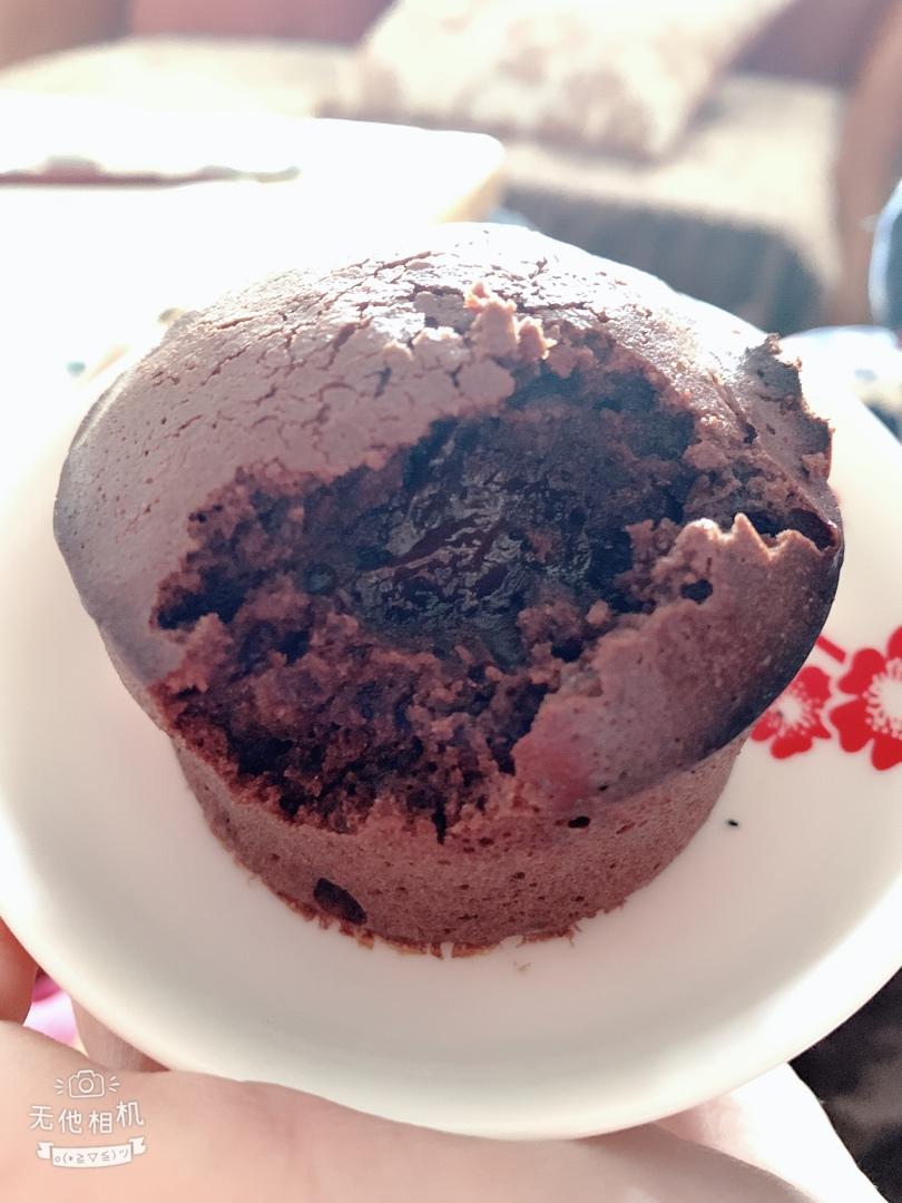 巧克力熔岩蛋糕(全图文超简单)