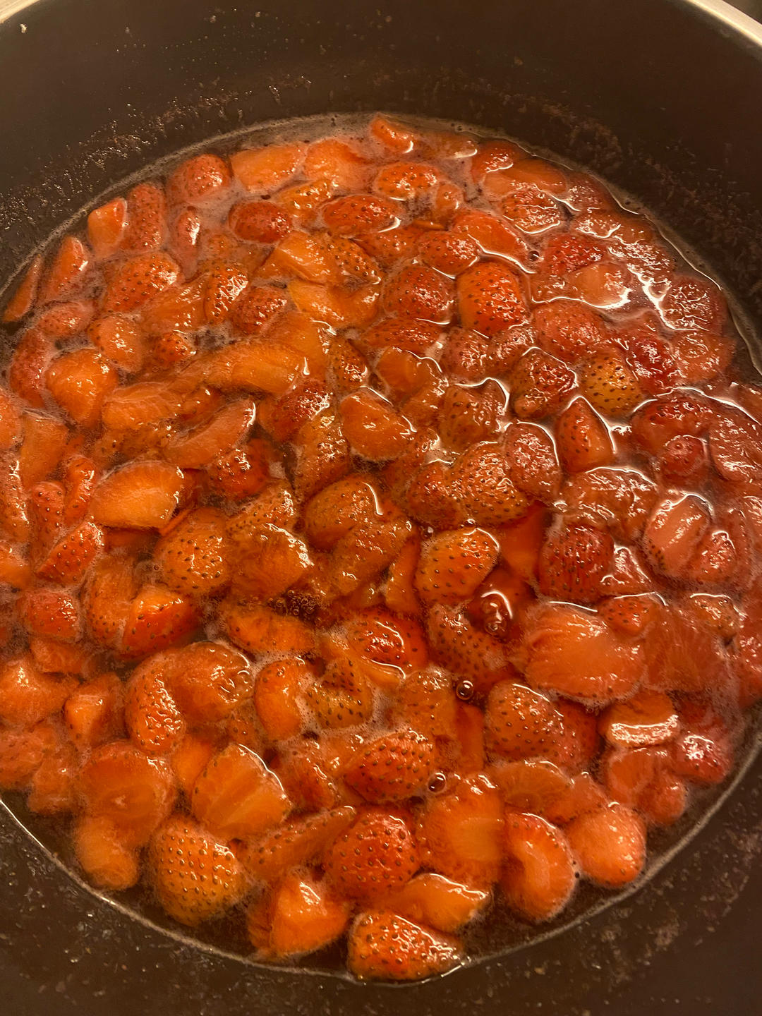 自制草莓酱（孩子爱吃的不得了）