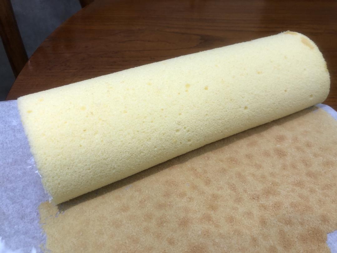【视频食谱】原味基础蛋糕卷