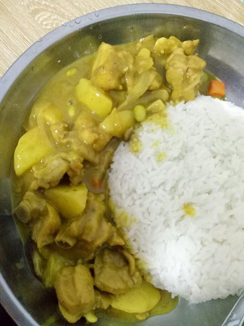 咖喱鸡肉饭