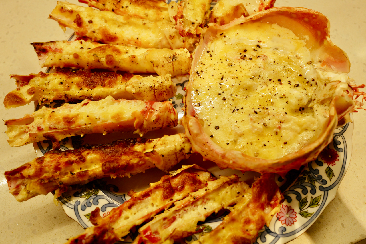 横货简单吃—蒜香芝士焗烤帝王蟹的做法