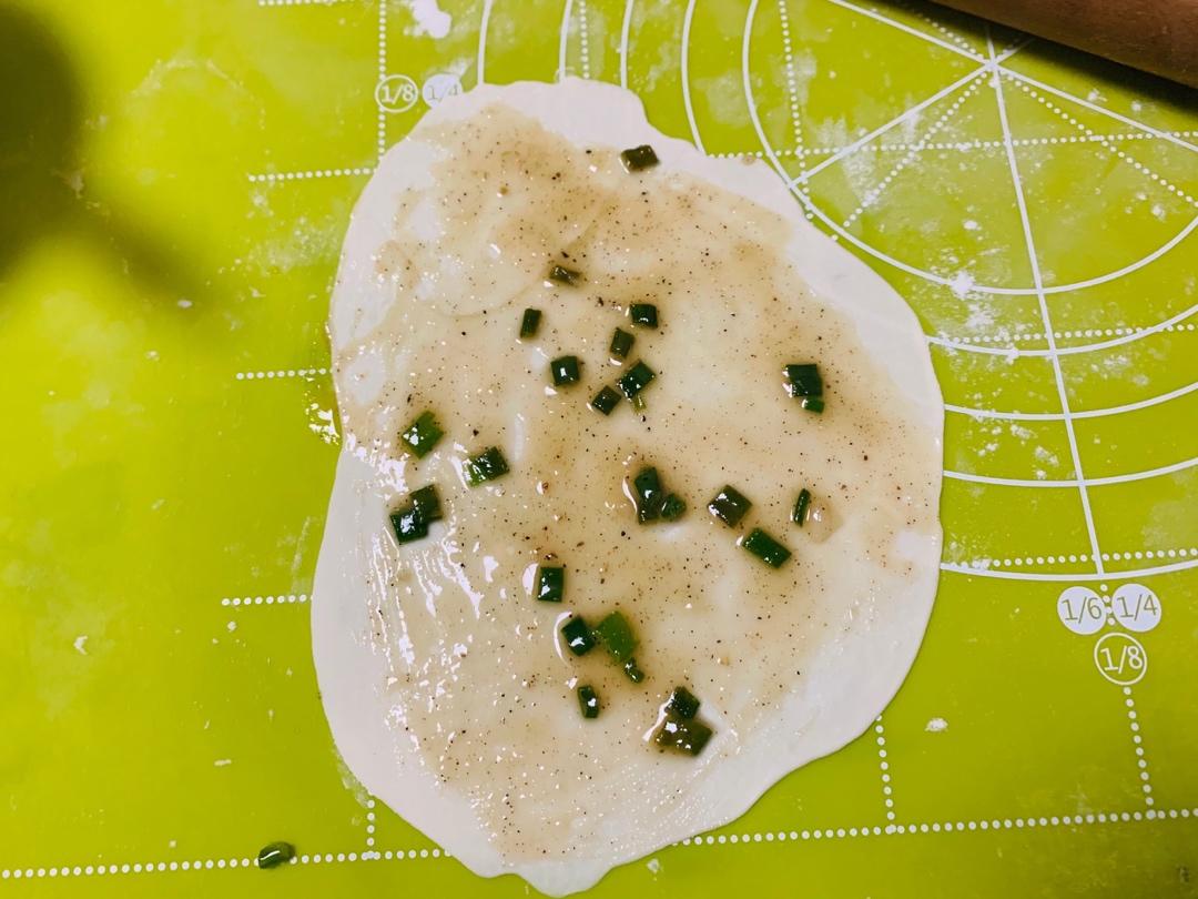 葱油饼（附外酥里嫩的技巧）