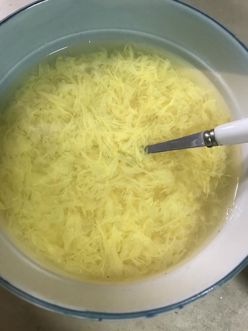 一碗漂亮又鲜嫩无比的基础蛋花汤
