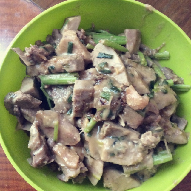 南乳芋头焖鸭