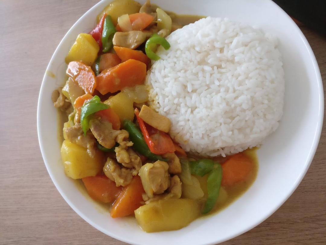 咖喱鸡肉饭