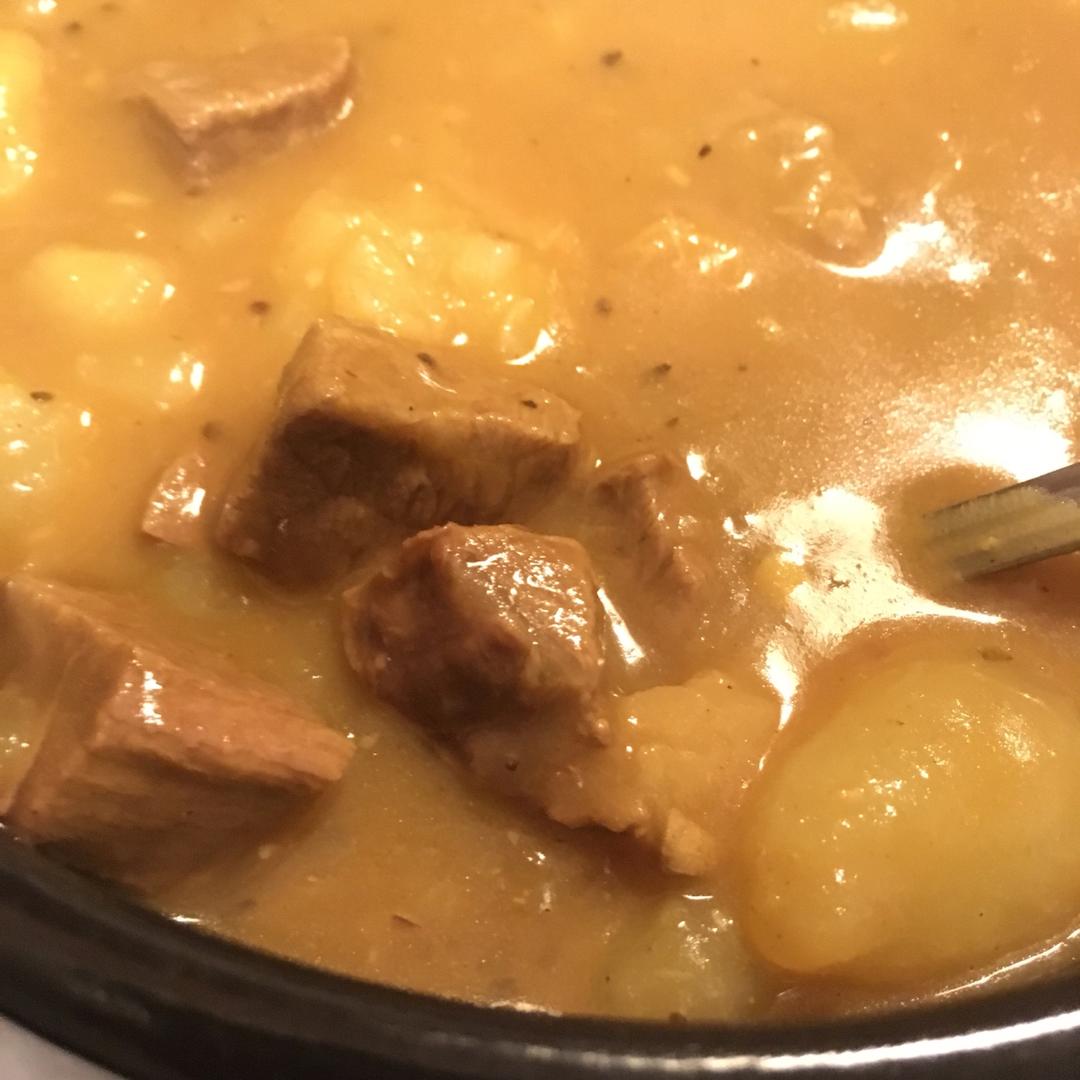 冬日暖身咖喱牛腩锅