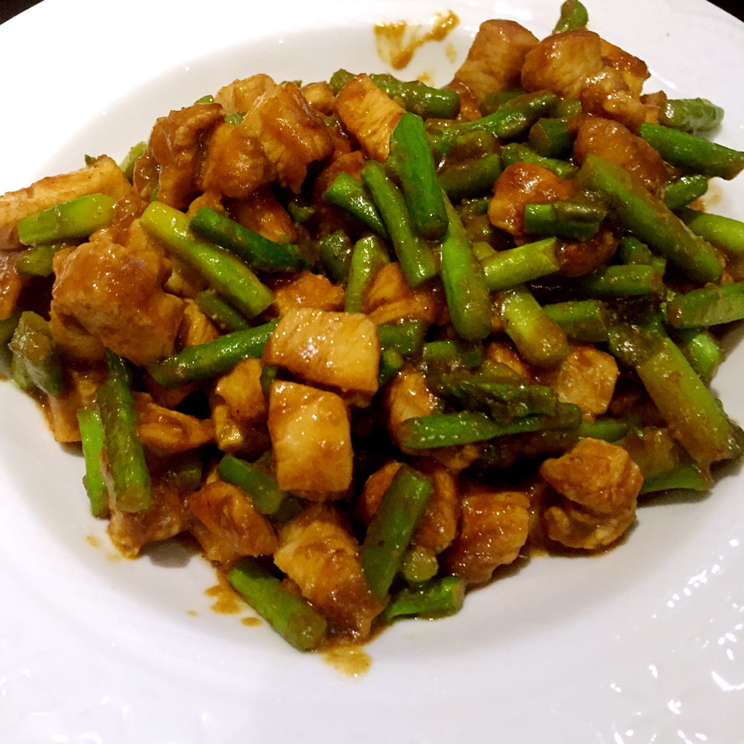 沙茶芦笋鸡胸
