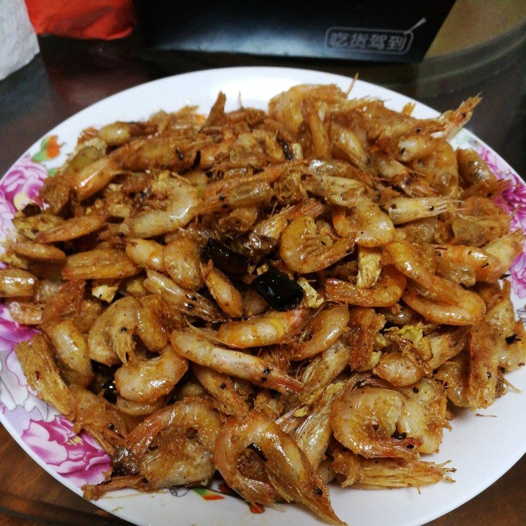 洋齐做的蒜香椒盐河虾