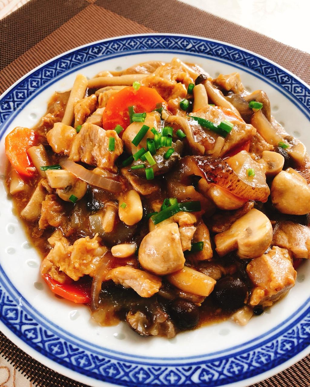 家常菌菇炒肉片